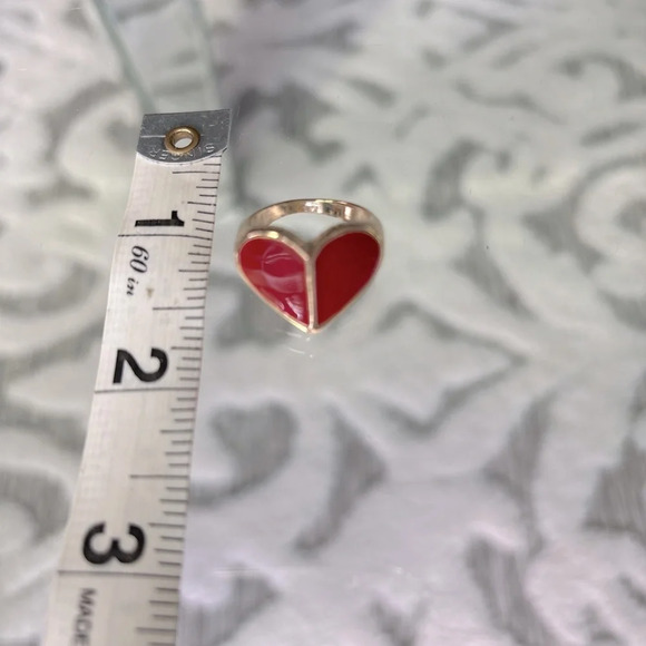 Red gold heart ring Sz 7 - Picture 1 of 1